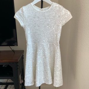 Girls 7/8 white button dress